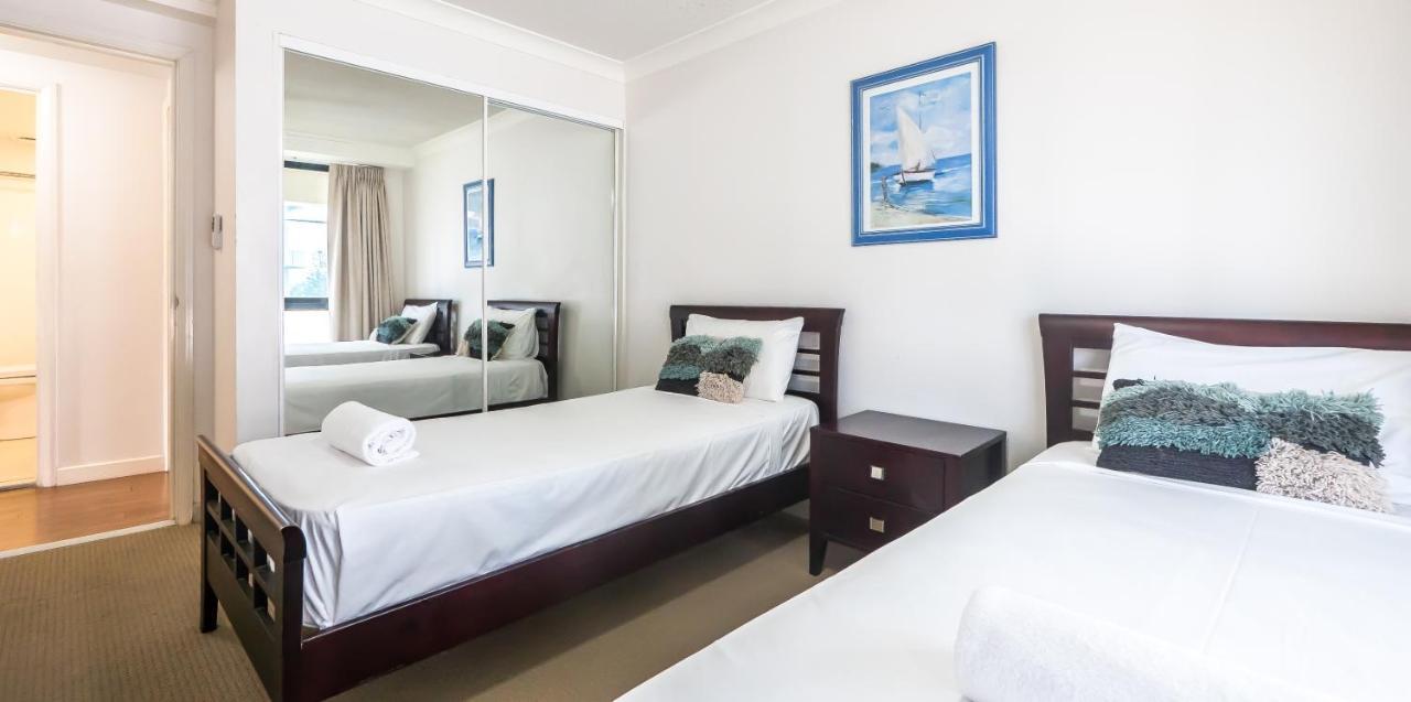 Victoria Square Apartments Gold Coast Buitenkant foto