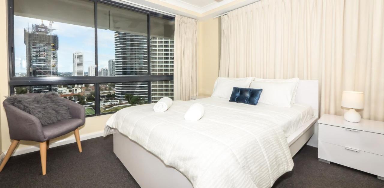 Victoria Square Apartments Gold Coast Buitenkant foto